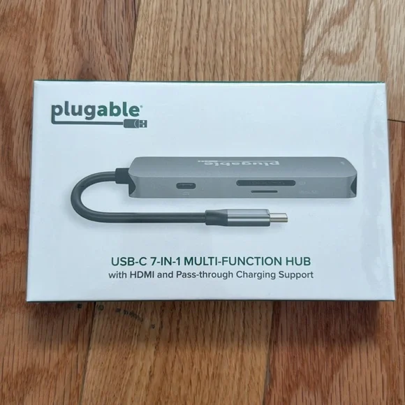 Plugable USB-C Hub 7-in-1, Driverless USB C Hub - Picture 8 of 9